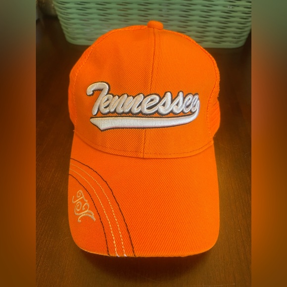 Other - NWT TN VOLS Adjustable Ball Cap